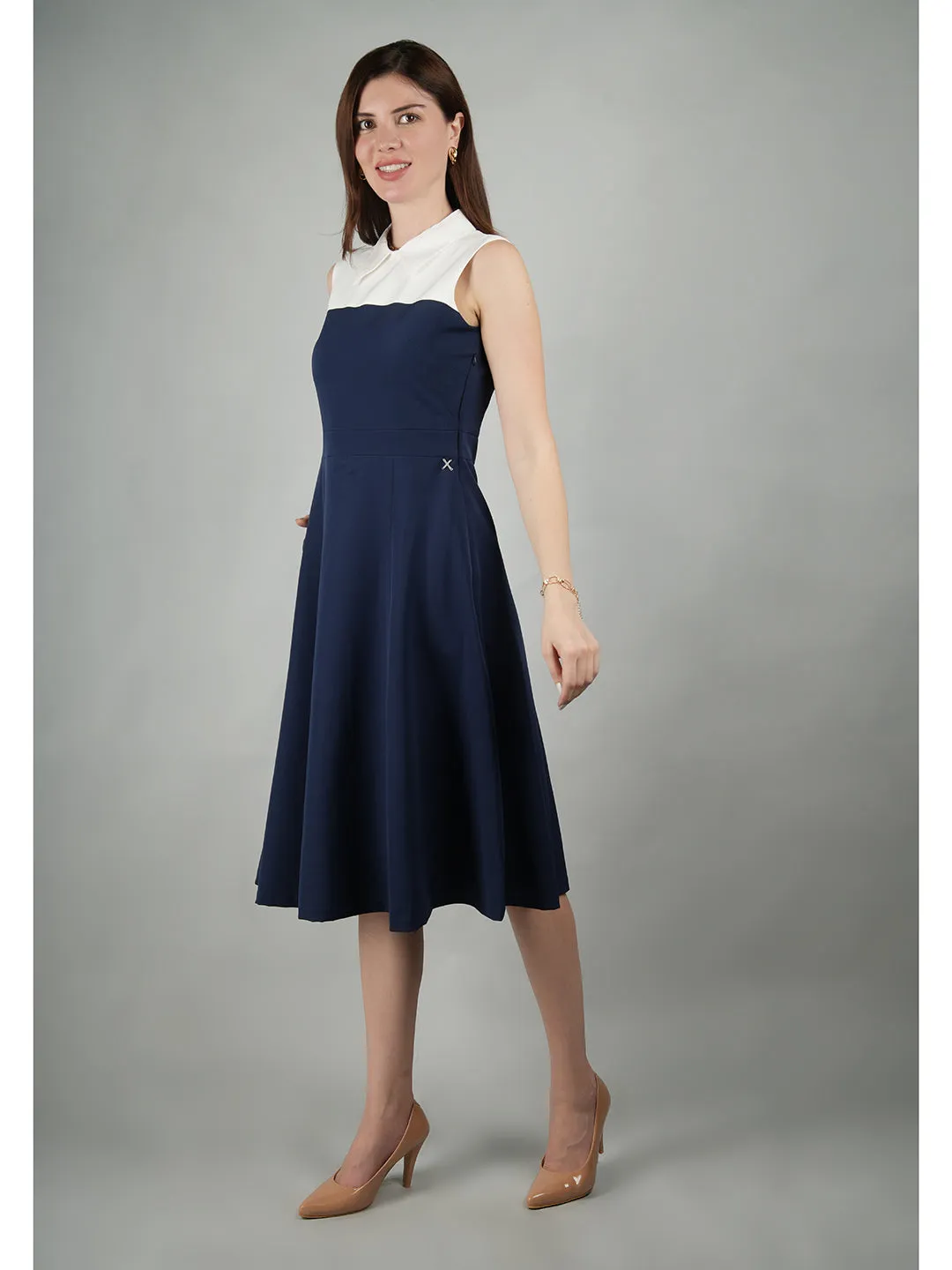 Exude Bronzed Color Block Dress With Collar (Navy)