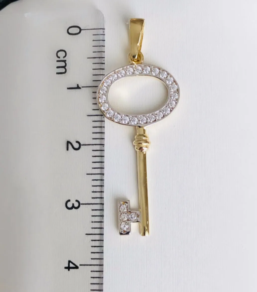 Key pendant P377