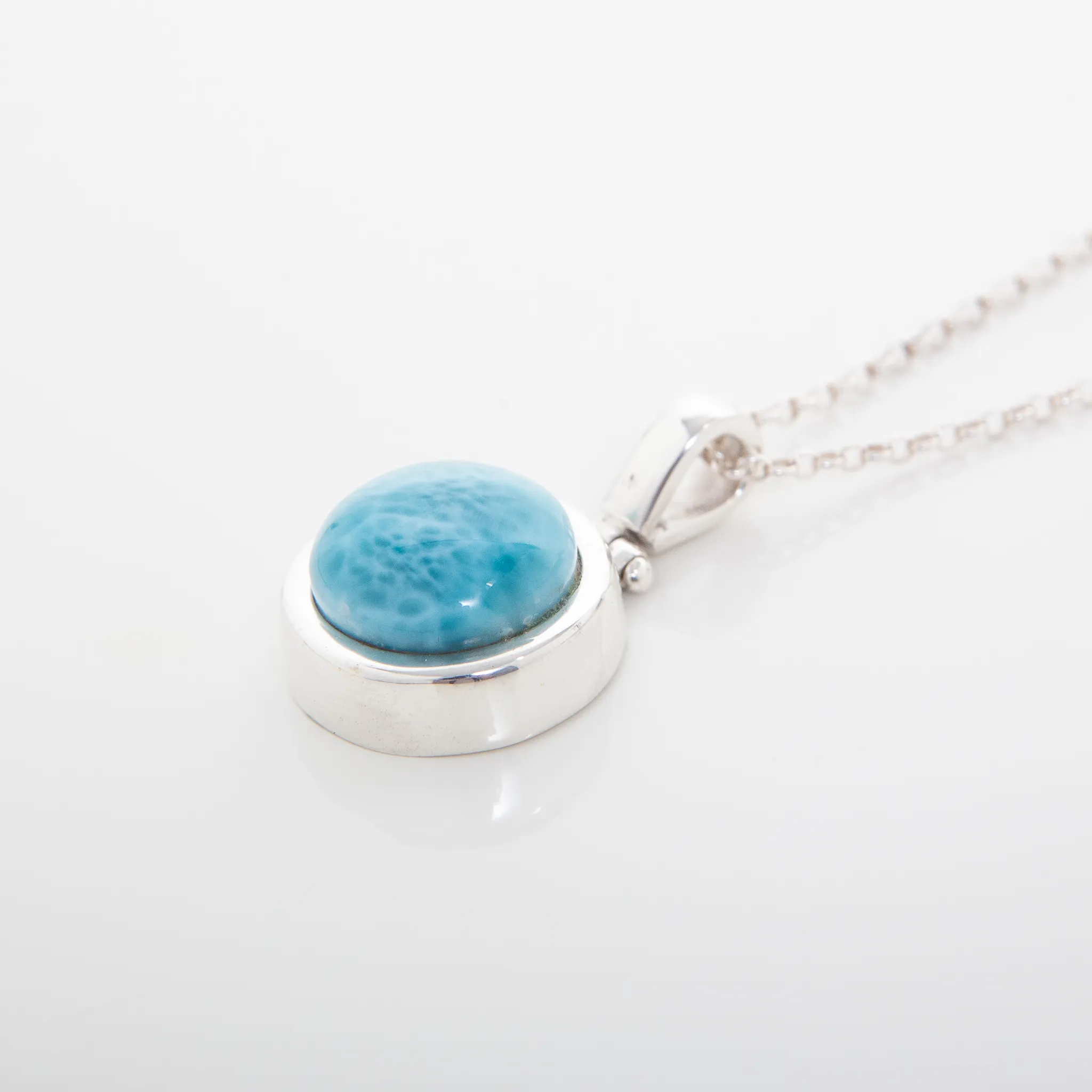 Larimar Pendant Nesse