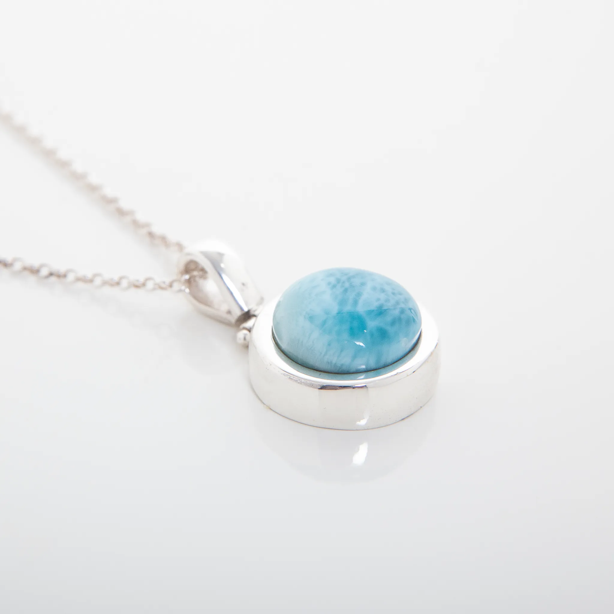 Larimar Pendant Nesse