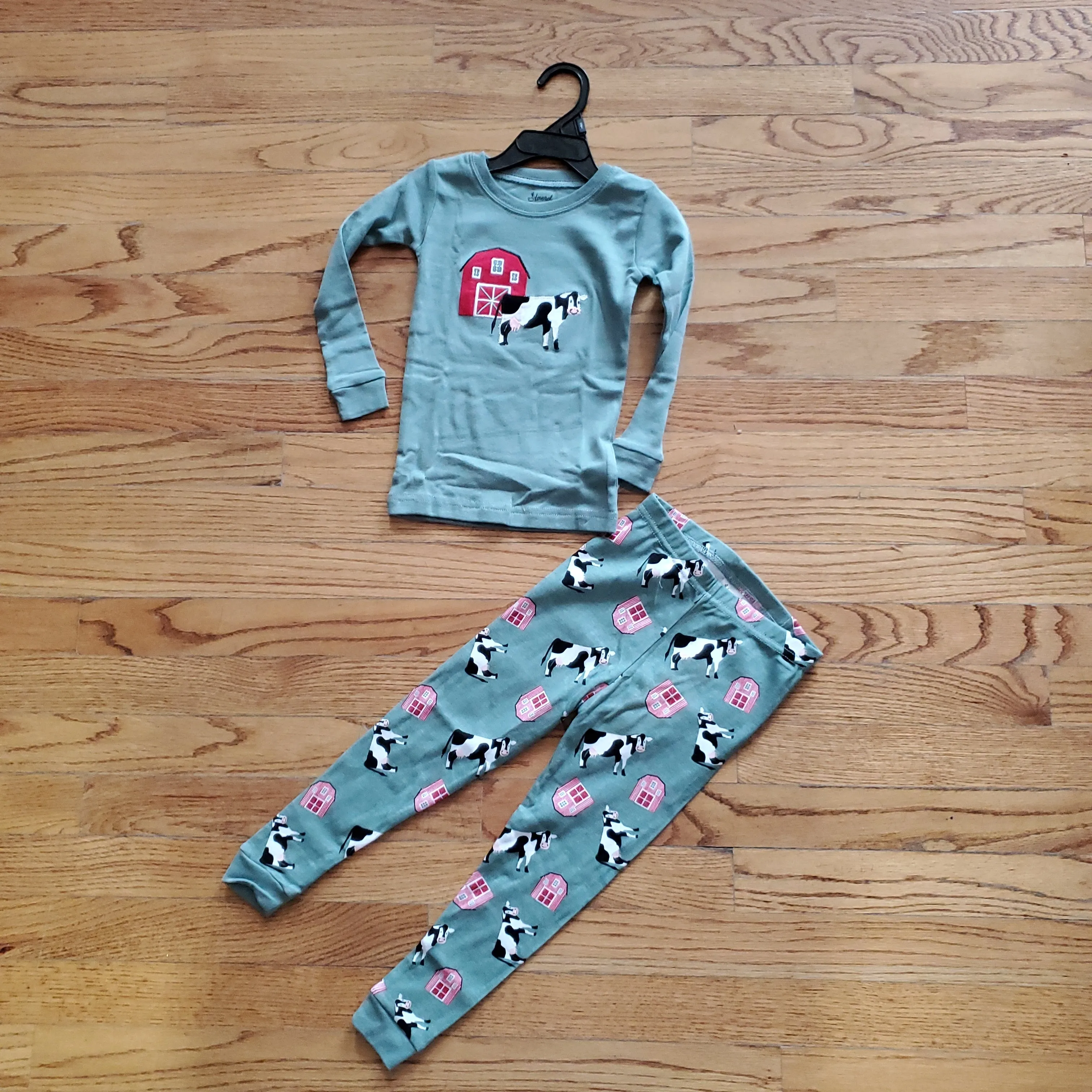 Leveret Green Cow Pj Set