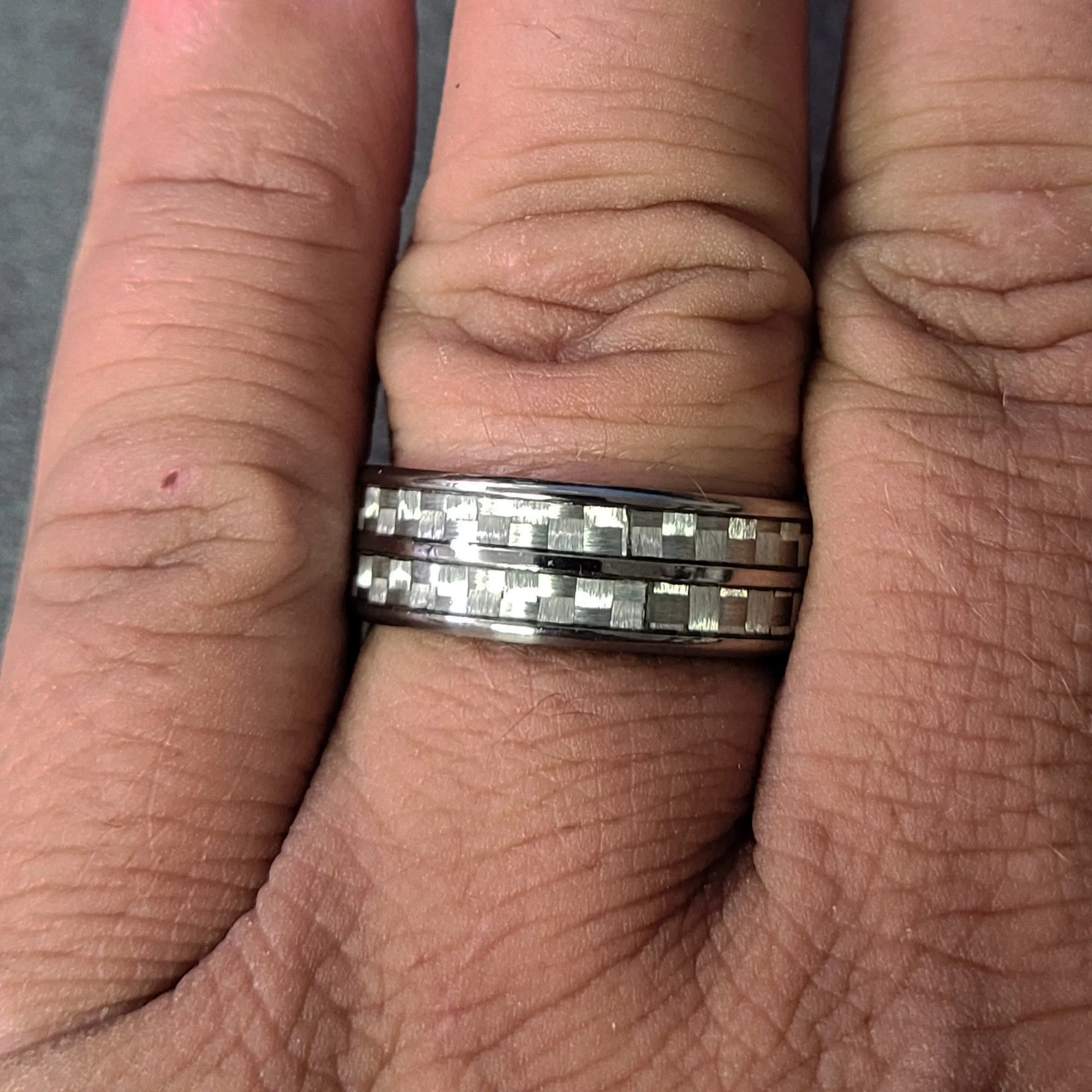 Personalized Men's Titanium Wedding Band - Double Carbon Fiber Inalys